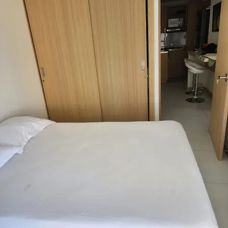 Apartamento De Lujo, Amoblado En *