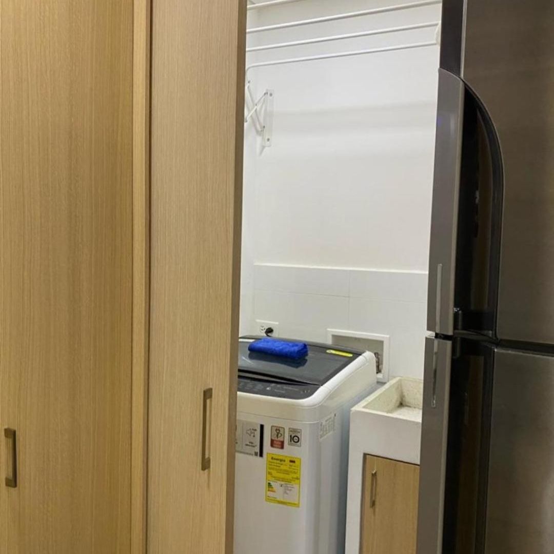 Apartamento De Lujo, Amoblado En