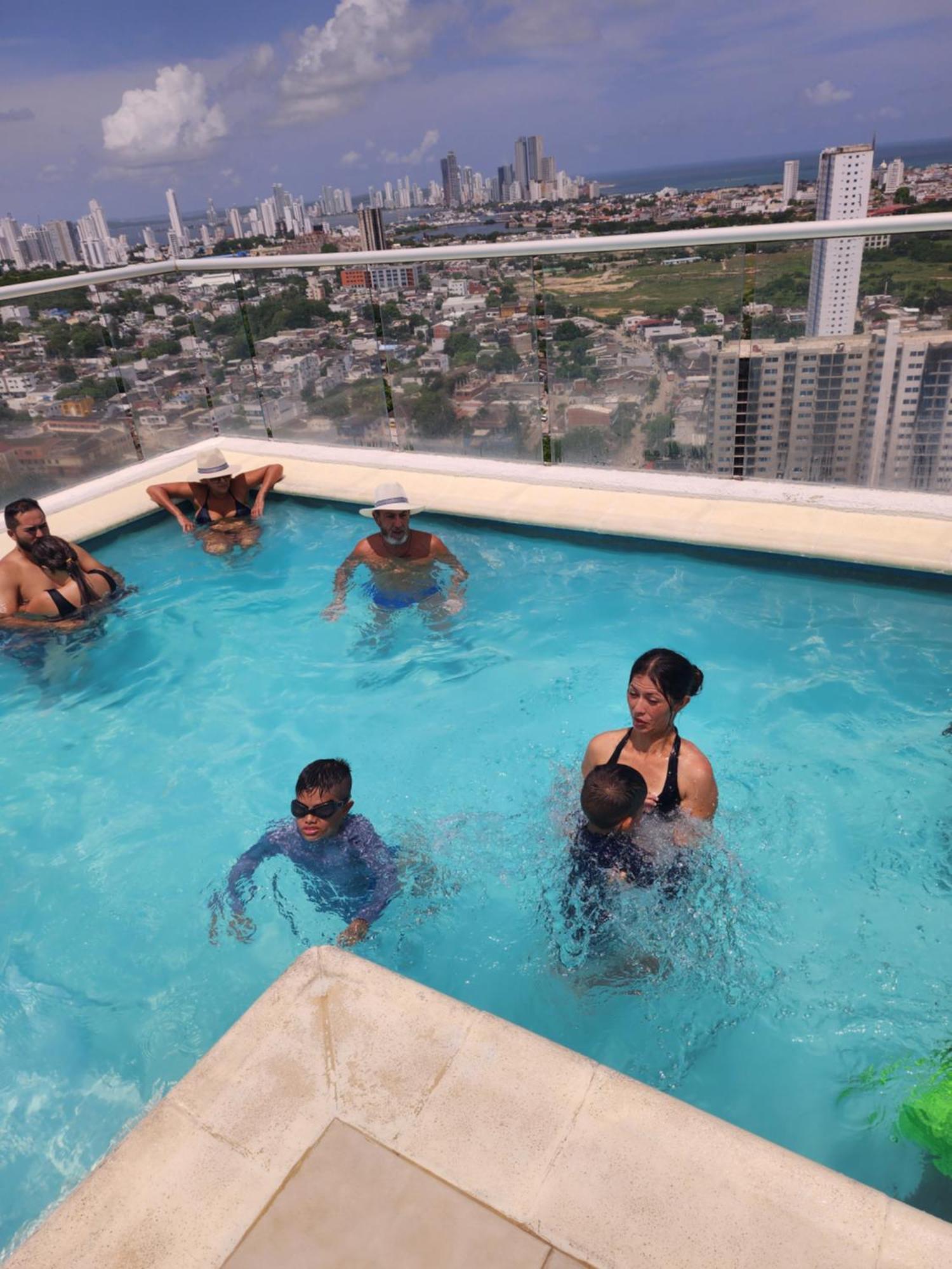 Apartamento De Lujo, Amoblado En Cartagena