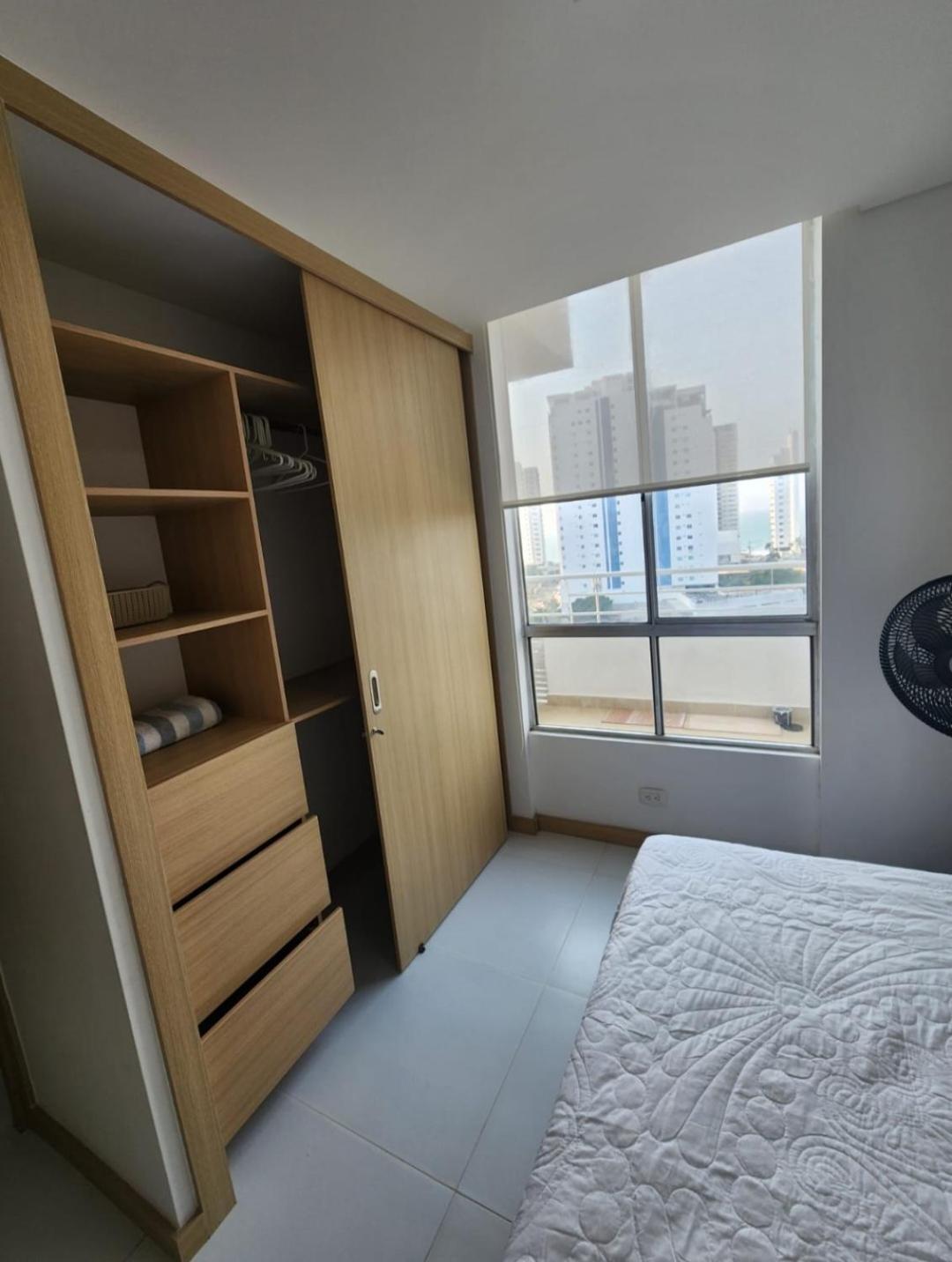 De Lujo, Amoblado En Apartamento